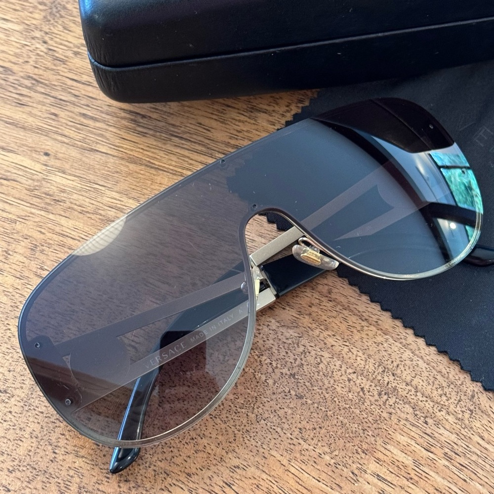 VERSACE Shield Sunglasses - Picture 8 of 12